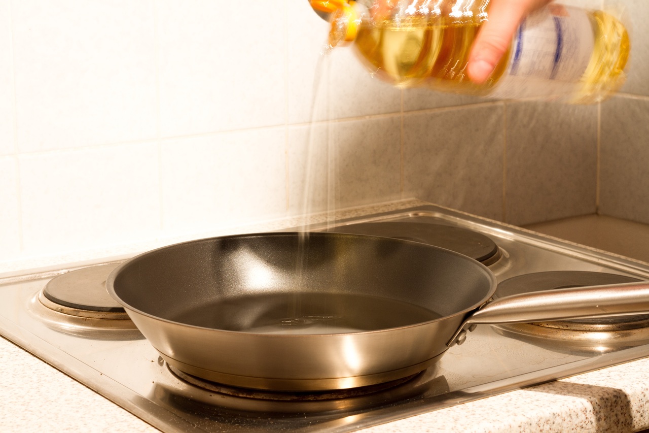 Jak se v kuchyni zbavit zápachu ze smažení