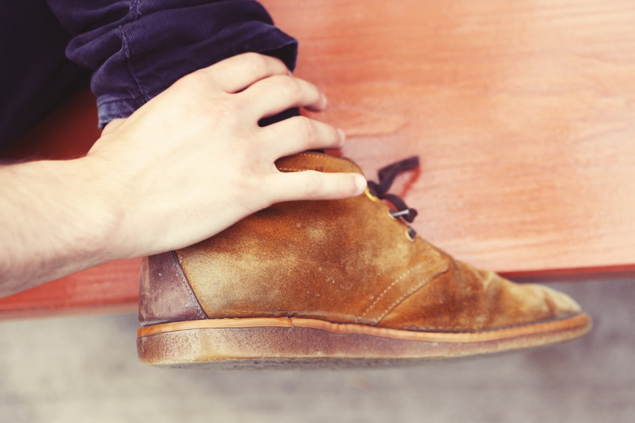 Údržba a čištění semišových bot